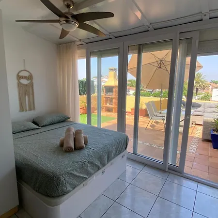 Acogedor Apartamento Con Barbacoa Privada En Empuriabrava *